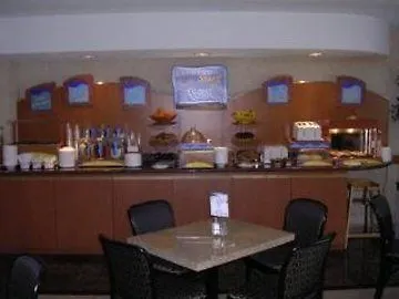 Holiday Inn Express Toronto Airport Area Mississauga Canadá